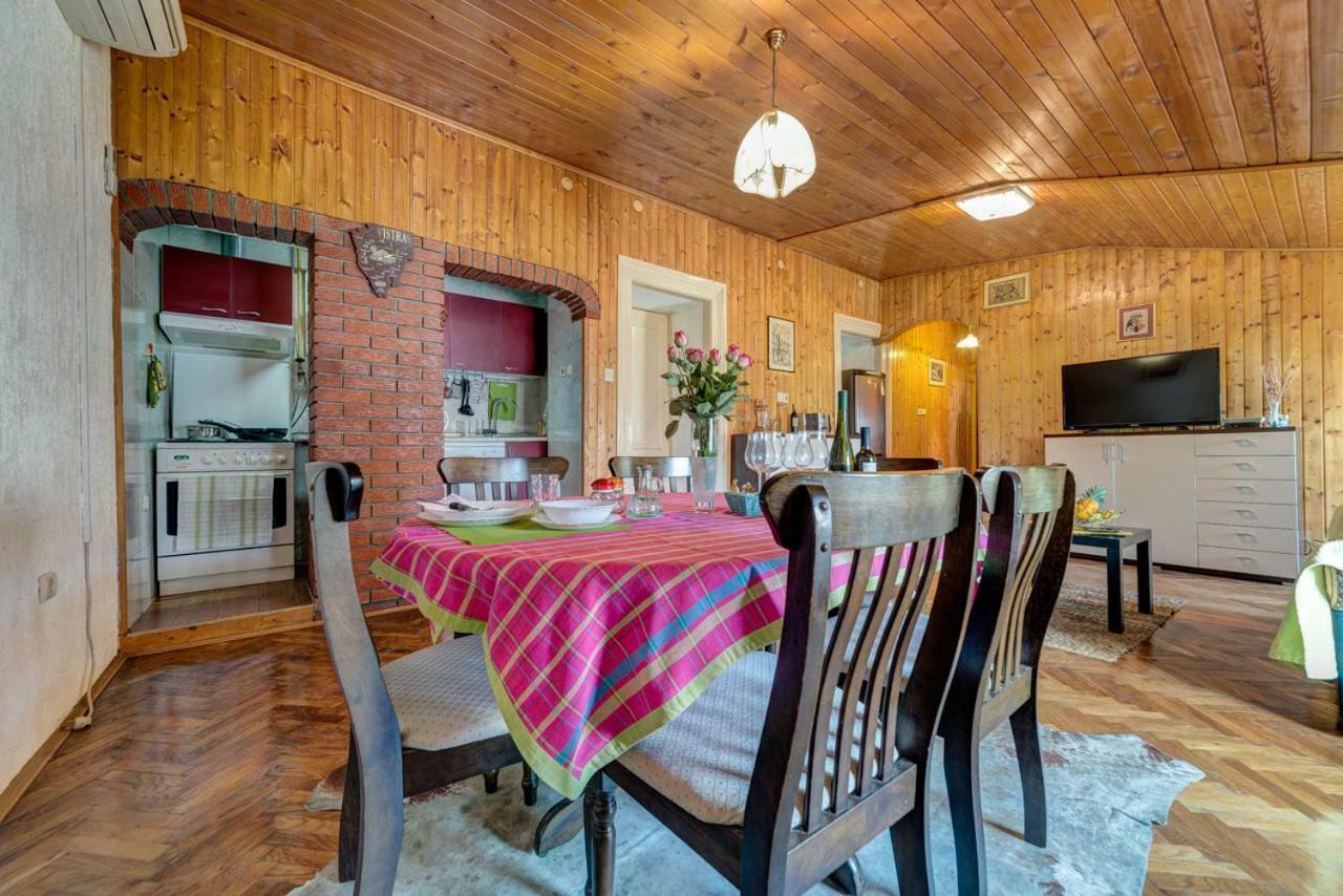D&L Apartment In Center PUY Eksteriør bilde